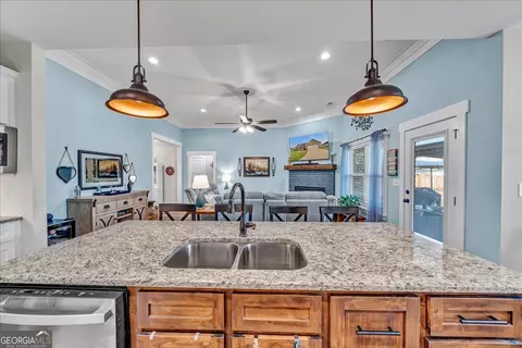 Kitchen - 101 Raspberry Trl, Perry, GA 31069 photo 2 of 7