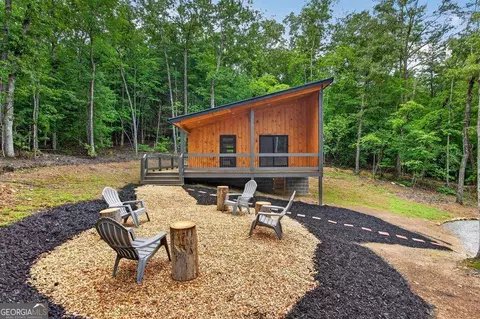 204 Mcclure Way, Blue Ridge, GA 30513