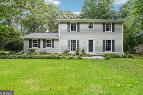 714 Continental Dr, Lawrenceville, GA 30044