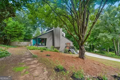 3777 Southgate Dr SW, Lilburn, GA 30047