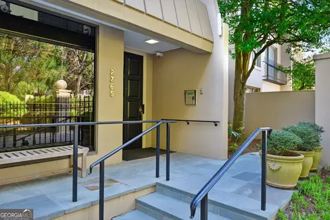2765 Peachtree Rd NE #6, Atlanta, GA 30305