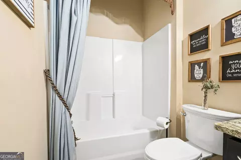 Bath - 760 Carl Davis Rd NW, Monroe, GA 30656 photo 3 of 3