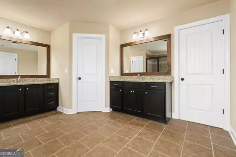 Entry Way - 760 Carl Davis Rd NW, Monroe, GA 30656 photo 3 of 4