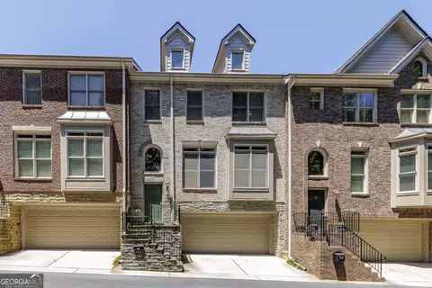 5561 Julian Pl, Atlanta, GA 30342
