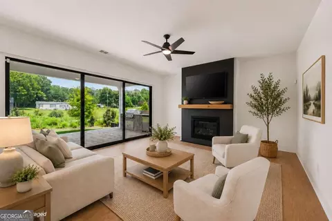 6405 Wallace Farms Dr, Cumming, GA 30028