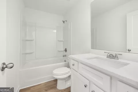 Bath - 220 Ruby Robin Rd, Jefferson, GA 30549 photo 3 of 4