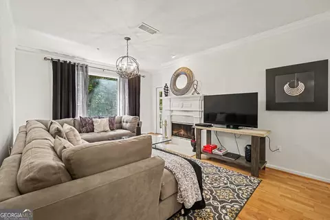 2400 Cumberland Pkwy SE #213, Atlanta, GA 30339