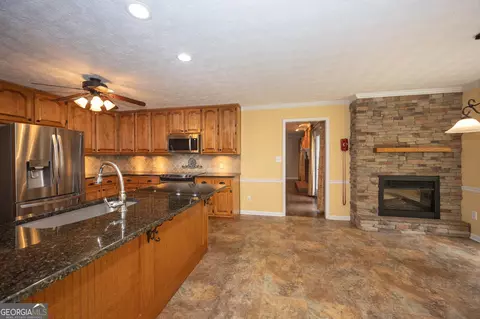 Kitchen - 130 Wild Azaela Trl, Hampton, GA 30228 photo 2 of 9