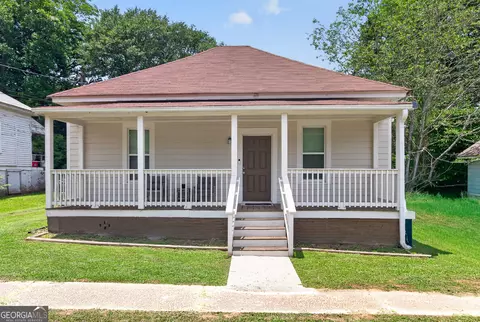 128 Grady Smith St, Grantville, GA 30220