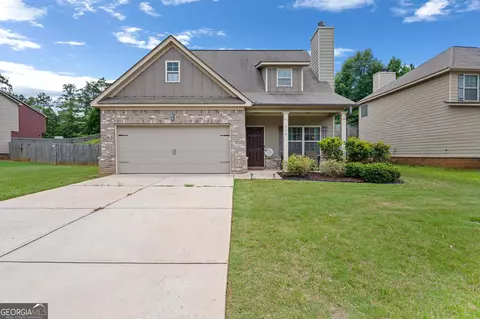 316 Maddi Grace Ct, Locust Grove, GA 30248