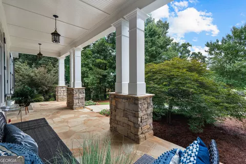 Exterior - 120 Crystal Ct, Tyrone, GA 30290 photo 7 of 15