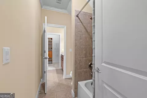 Entry Way - 120 Crystal Ct, Tyrone, GA 30290 photo 6 of 6