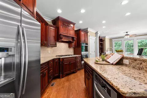 Kitchen - 120 Crystal Ct, Tyrone, GA 30290 photo 2 of 5