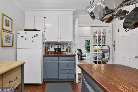 Kitchen - 1834 Highway 16 W, Jackson, GA 30233 photo 5 of 5