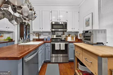 Kitchen - 1834 Highway 16 W, Jackson, GA 30233 photo 4 of 5