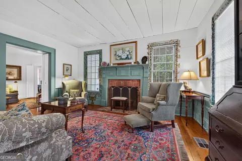 Living - 1834 Highway 16 W, Jackson, GA 30233 photo 2 of 8