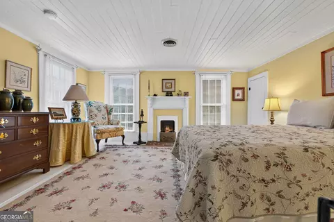 Bedroom - 1834 Highway 16 W, Jackson, GA 30233 photo 11 of 16