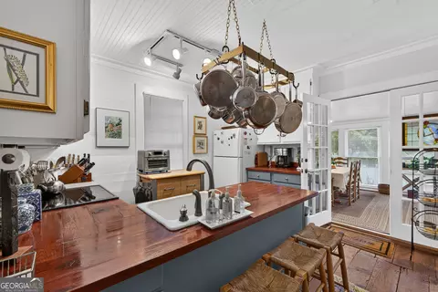 Kitchen - 1834 Highway 16 W, Jackson, GA 30233 photo 2 of 5