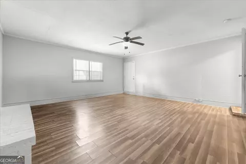 Living - 3117 Eagle Rock Rd, Augusta, GA 30909 photo 5 of 5