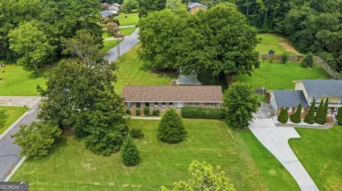 2171 Pinehurst Rd, Snellville, GA 30078