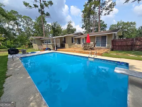 601 Azalea Cir, Valdosta, GA 31602