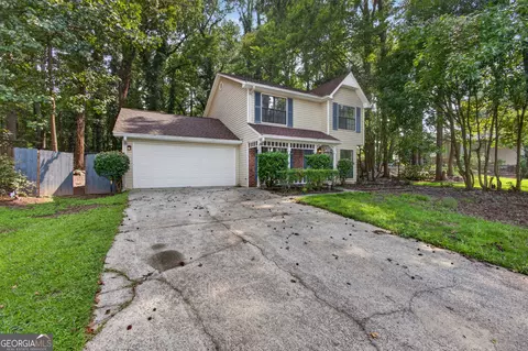 184 Timothy Ln NW, Lilburn, GA 30047