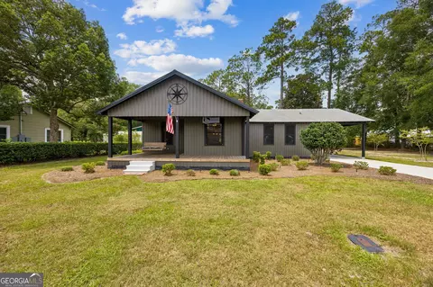 283 First St, Folkston, GA 31537