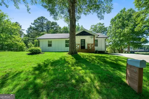 6 W Point Dr SE, Lindale, GA 30147