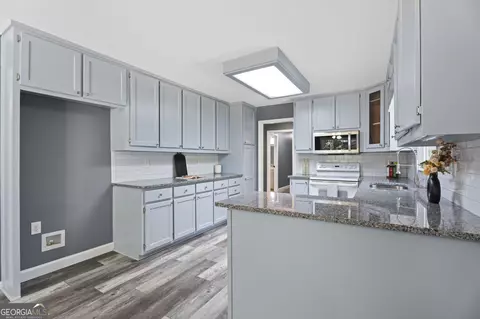 Kitchen - 330 Mackey Rd, Mcdonough, GA 30252 photo 2 of 3