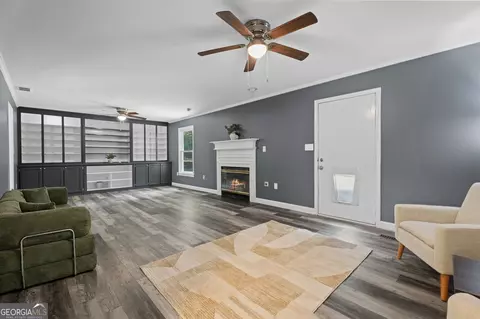 Living - 330 Mackey Rd, Mcdonough, GA 30252 photo 3 of 5