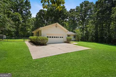 Exterior - 330 Mackey Rd, Mcdonough, GA 30252 photo 4 of 13