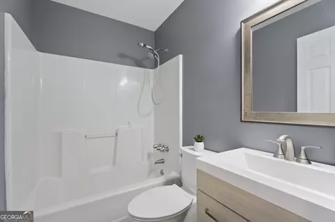 Bath - 330 Mackey Rd, Mcdonough, GA 30252 photo 1 of 3