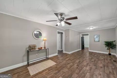 Entry Way - 167 South St, Cornelia, GA 30531 photo 2 of 5