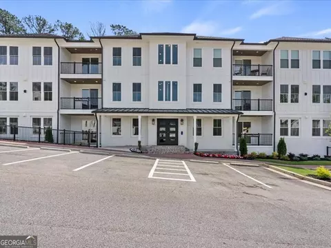 1050 Blair Ln #303, Peachtree City, GA 30269