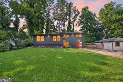 2537 Fontaine Cir, Decatur, GA 30032