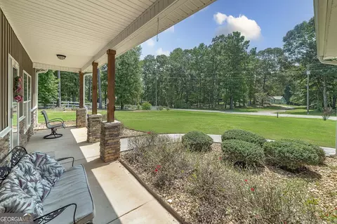 Exterior - 171 Arrow Point Rd, Jackson, GA 30233 photo 7 of 11