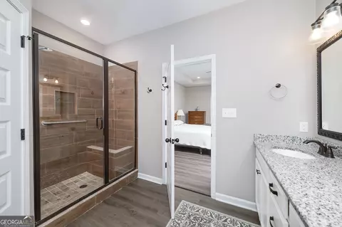 Bath - 171 Arrow Point Rd, Jackson, GA 30233 photo 1 of 3