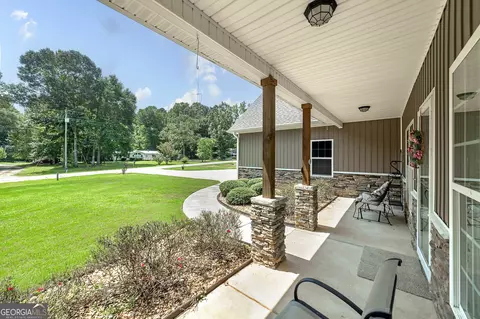 Exterior - 171 Arrow Point Rd, Jackson, GA 30233 photo 10 of 11