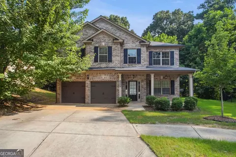 318 Corine Ct, Lawrenceville, GA 30045