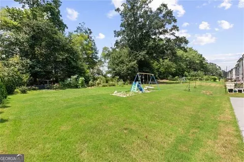 Exterior - 4066 Halton Rd, Duluth, GA 30097 photo 4 of 8