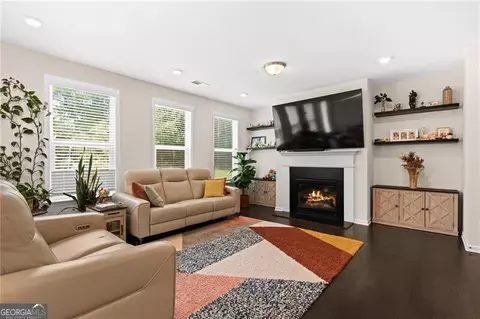 Living - 4066 Halton Rd, Duluth, GA 30097 photo 1 of 4