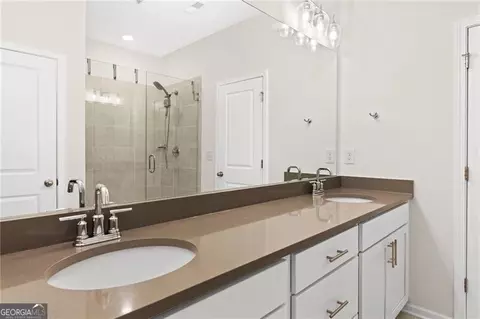 Bath - 4066 Halton Rd, Duluth, GA 30097 photo 2 of 3