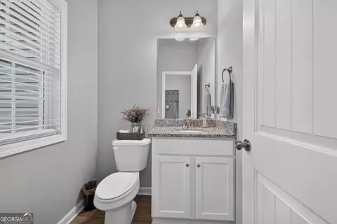 Entry Way - 2100 Westbrook Rd, Commerce, GA 30530 photo 5 of 7
