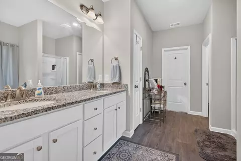Entry Way - 2100 Westbrook Rd, Commerce, GA 30530 photo 3 of 7