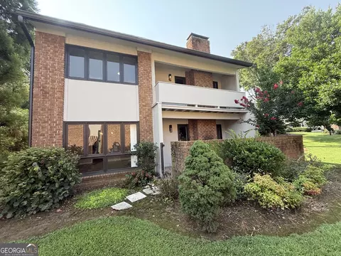 3240 Clairmont North NE, Atlanta, GA 30329