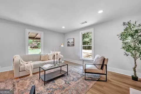 Living - 1071 Bethany Rd, Covington, GA 30016 photo 2 of 3