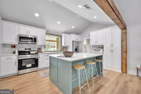 Kitchen - 1071 Bethany Rd, Covington, GA 30016 photo 4 of 8