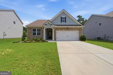 4410 Montberry Ln, Fairburn, GA 30213