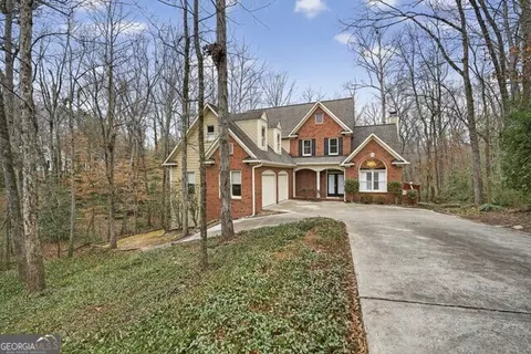 208 Huntington Ct, Macon, GA 31210