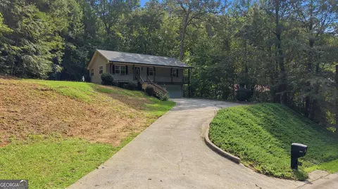 Exterior - 135 Andrews Rd, Toccoa, GA 30577 photo 4 of 6